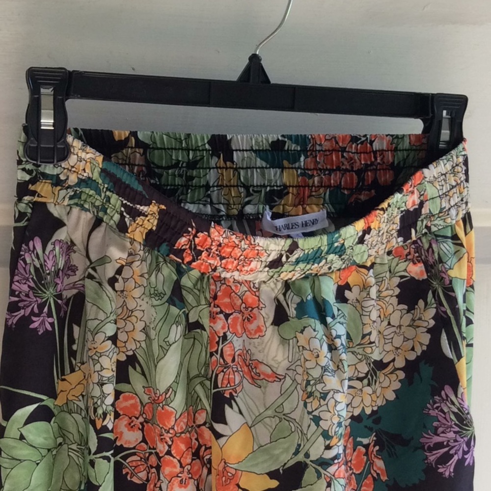 Pants - Picture 2 of 3